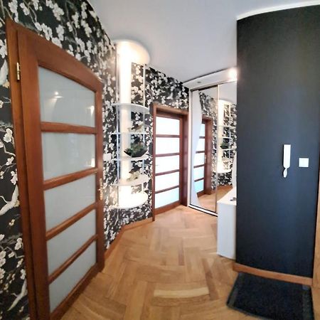 Apartament กดัญสก์ ภายนอก รูปภาพ